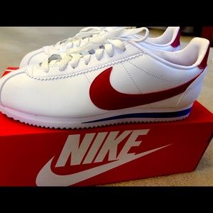 BNWT Nike Cortez in women’s (unisex style) size 10